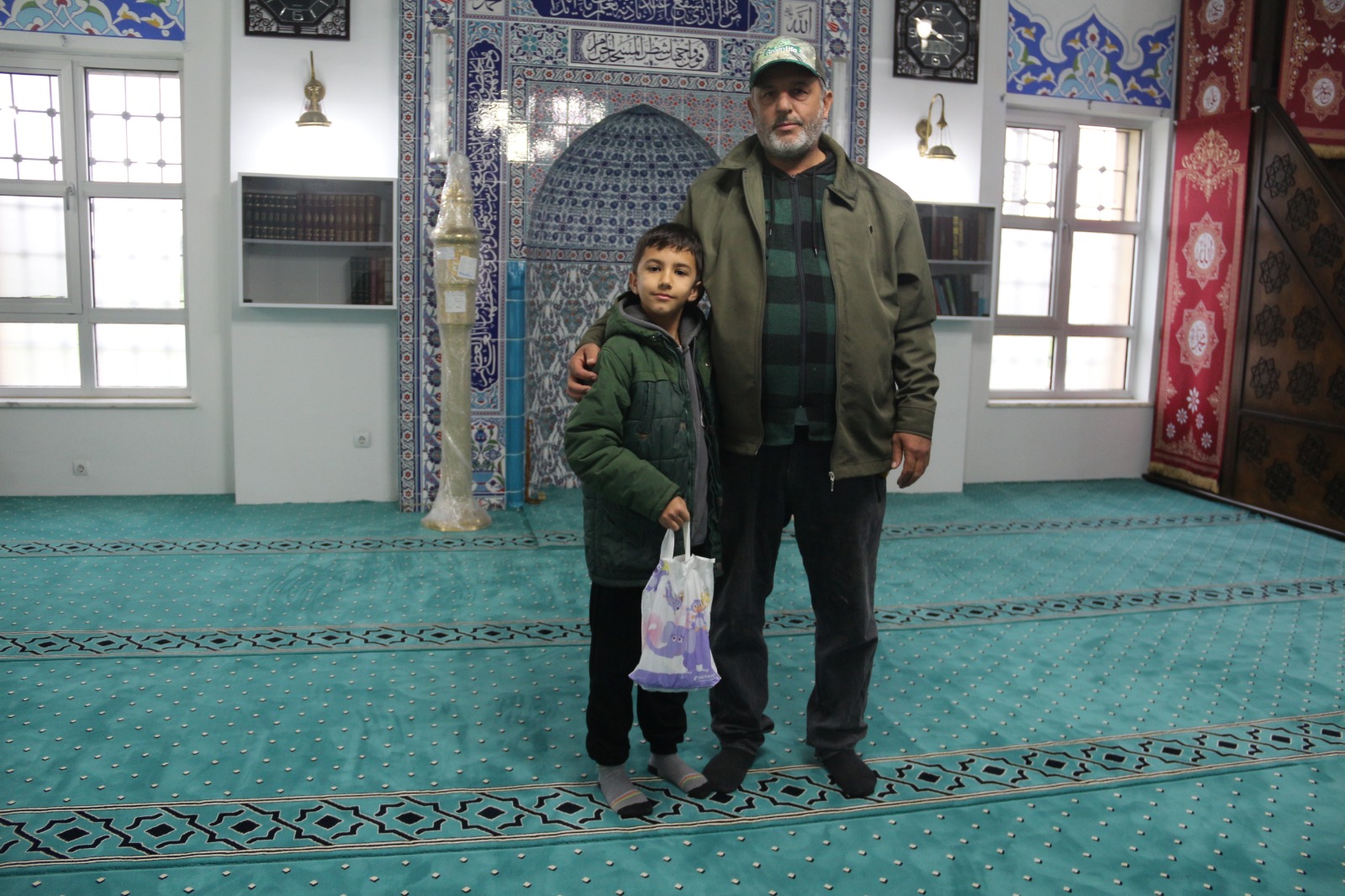 Caminin En Küçük Cemaatinden En Büyük Bağiş (3)