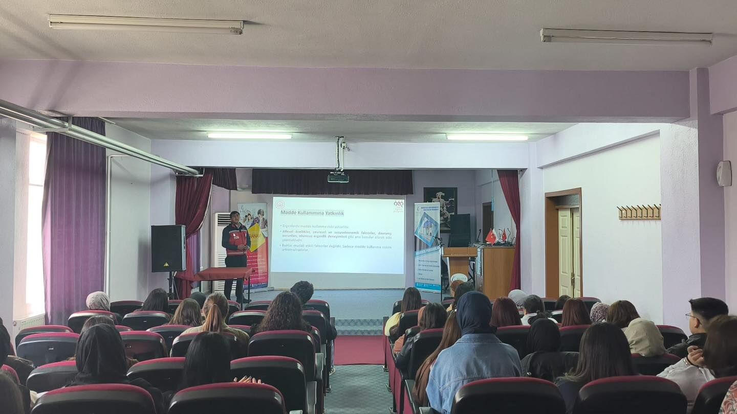 Gördes Meslek Yüksekokulu Öğrencilerine, A (2)