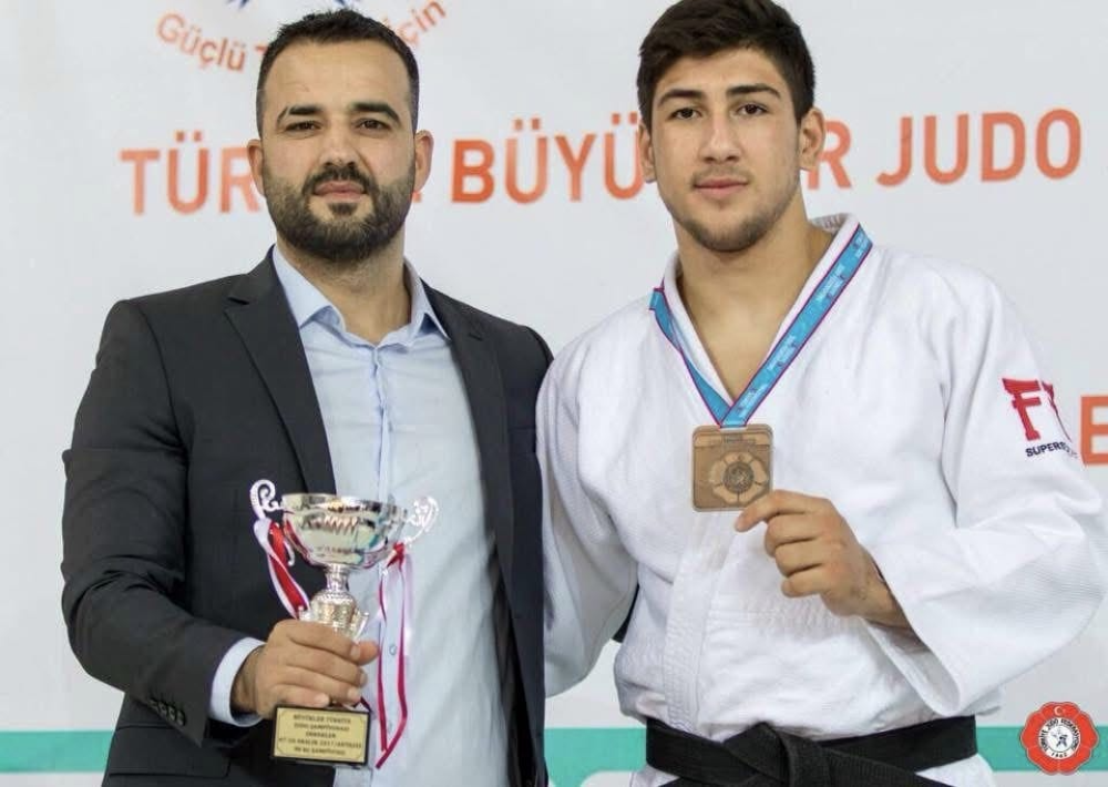 Yunusemre Belediyespor, kadrosunu güçlendirdi-.2.2.1