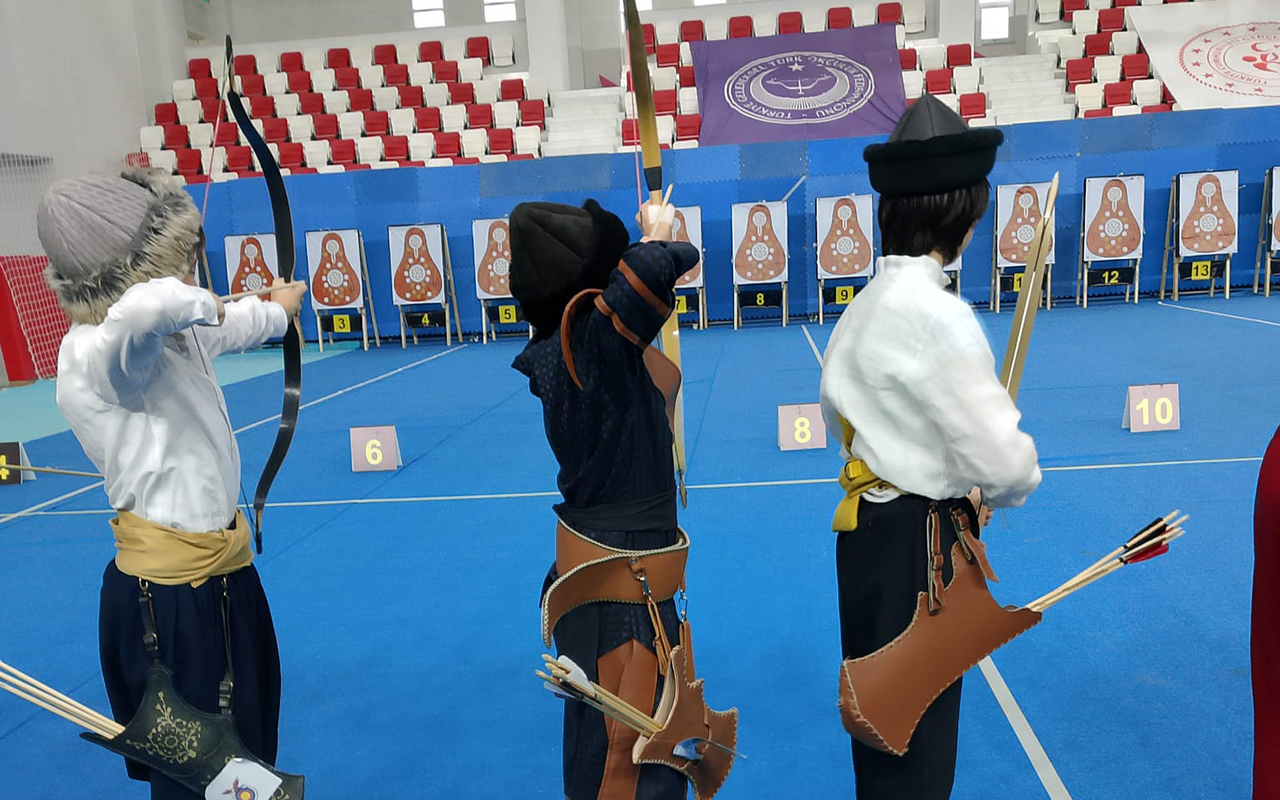 Manisalı okçular.1