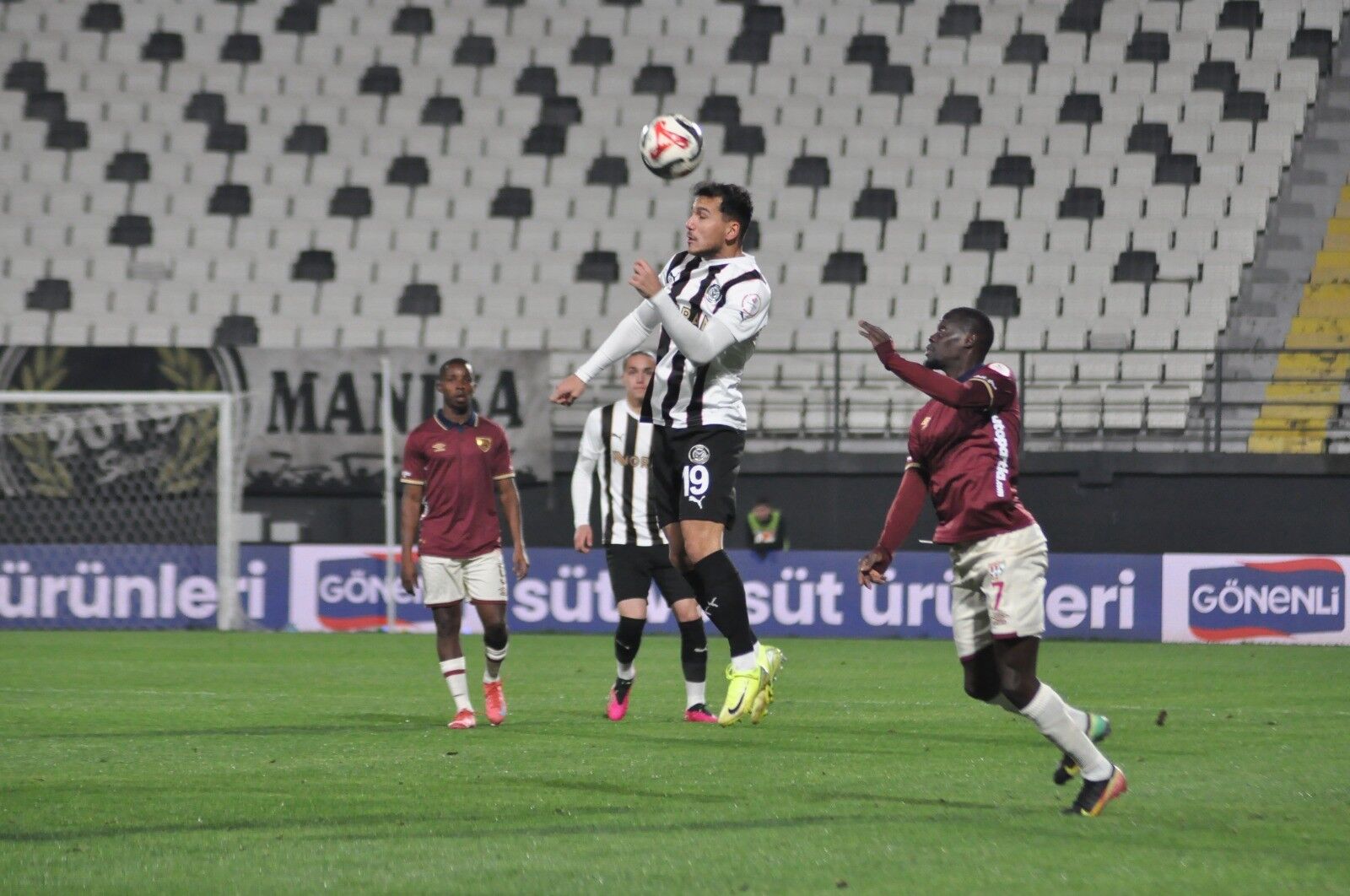 Manisa Futbol Kulübü Sahasında Ağırladığı Bandırmaspor’u 3 2 Mağlup Etti (1)