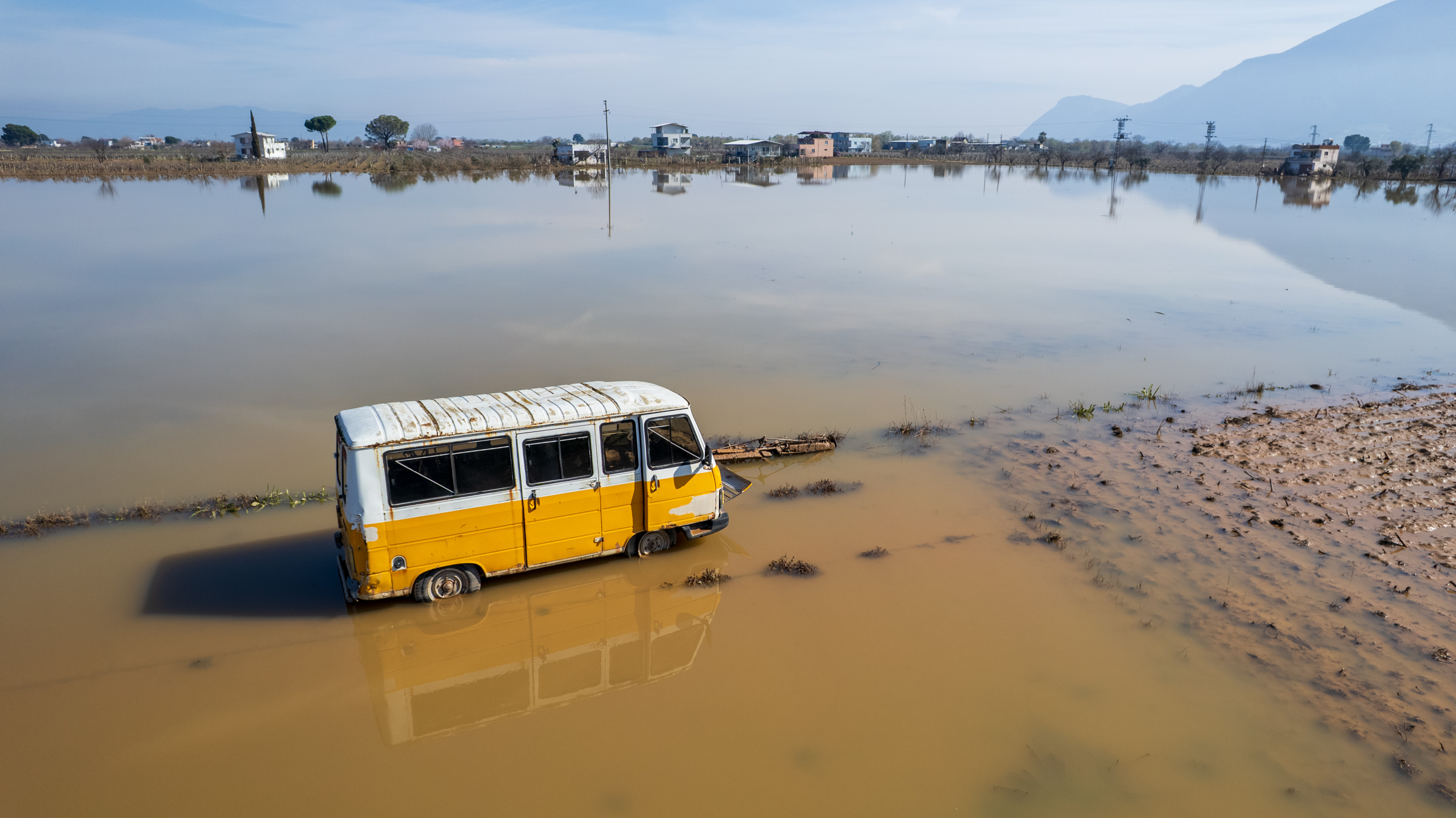 Manisa'da Tarım Alanları Sular Altında Aldı (2)