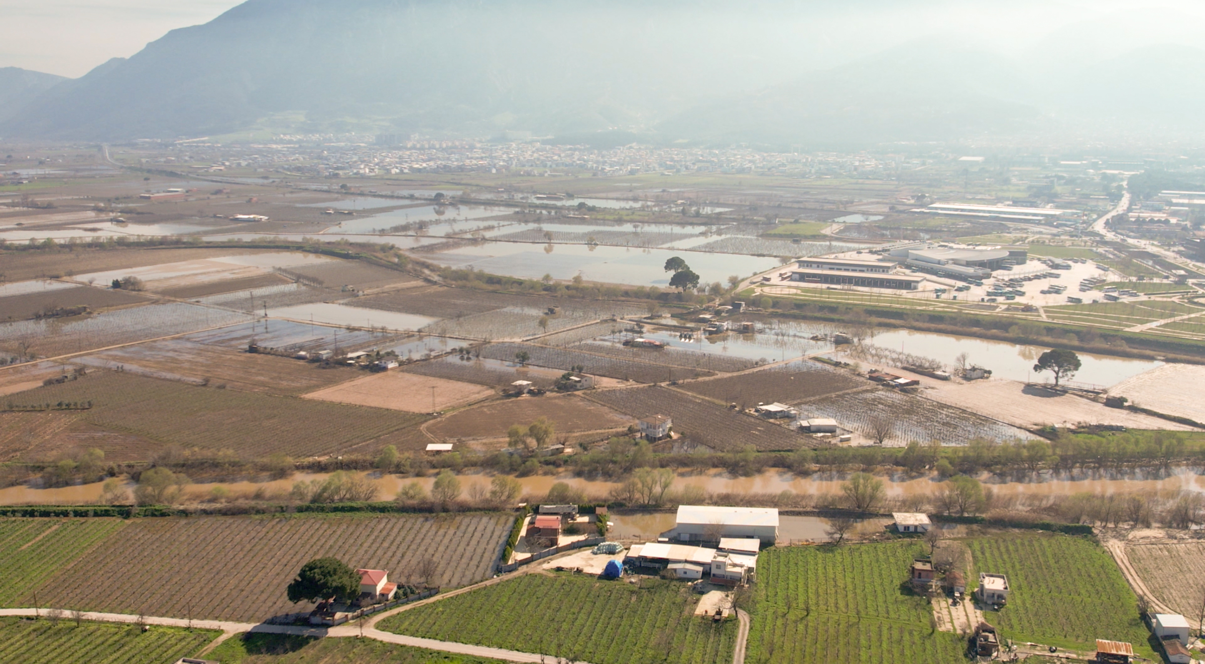 Manisa'da Tarım Alanları Sular Altında Aldı (3)