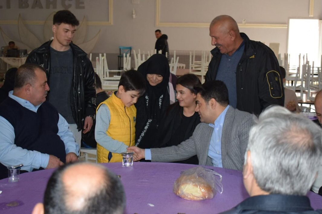 Mehmet Kaan Kini (1)