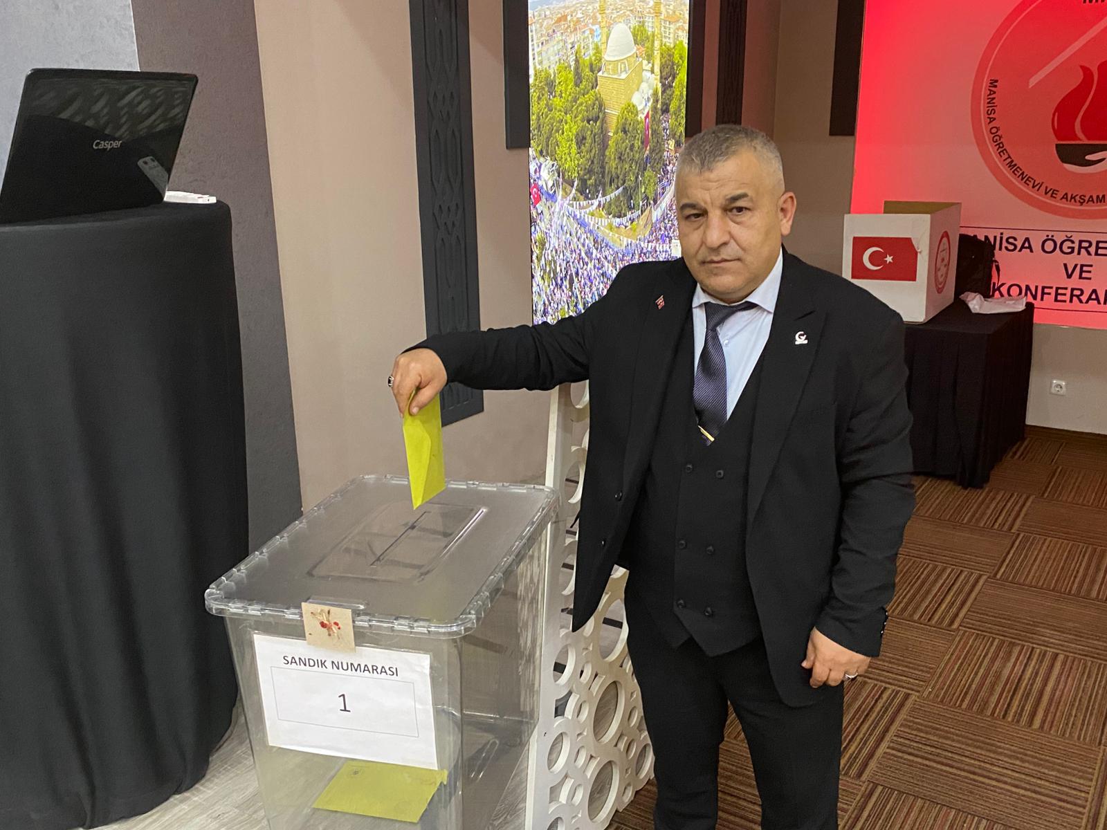 Milli Yol Partisi Yunusemre’de Lokman Demir Yeniden Başkan Seçildi-1