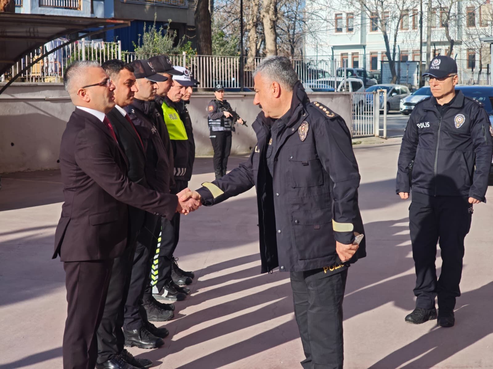 Emniyet Müdürü Aktaş’tan Salihli İlçe Emniyet Müdürlüğünü ziyaret etti-.2.1.2