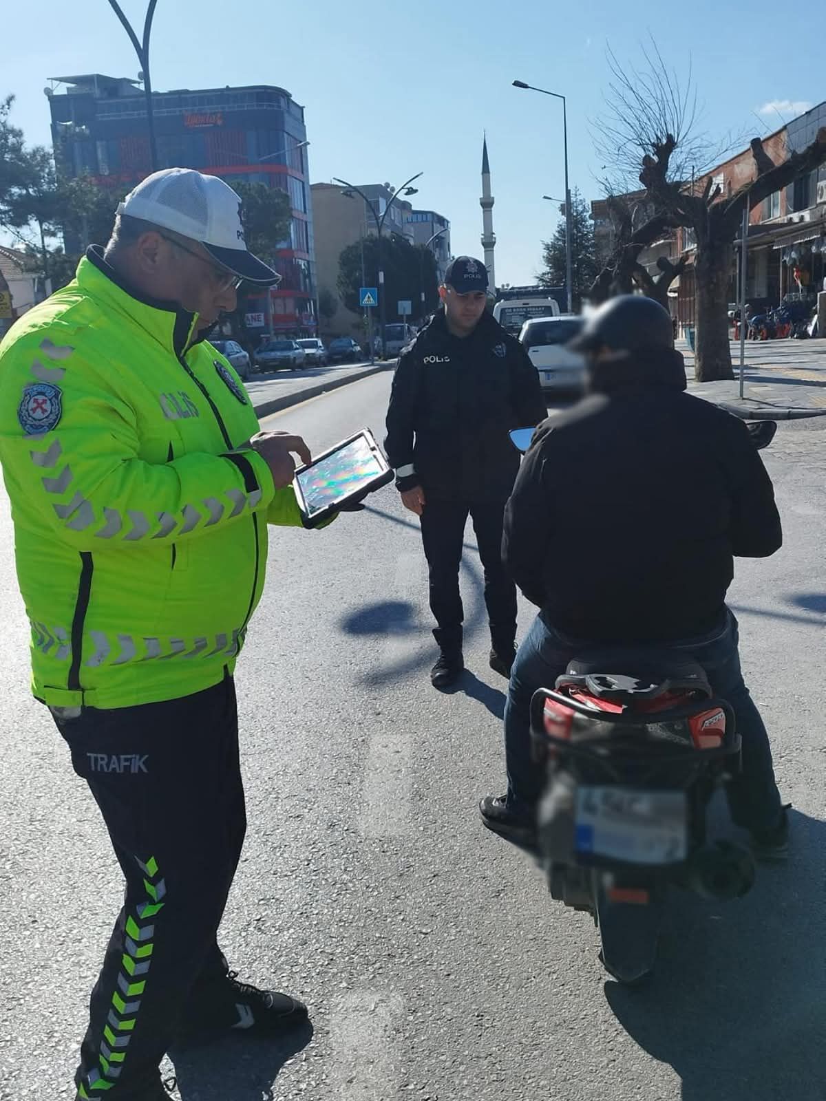 445 Sürücüye Ceza Yağdı (1)