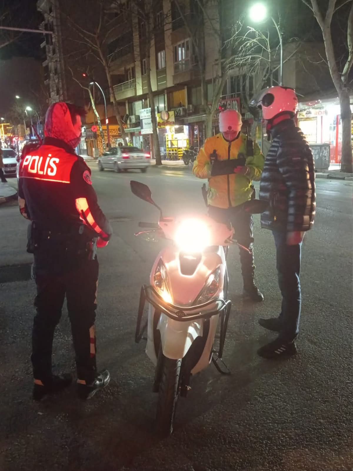 445 Sürücüye Ceza Yağdı (5)