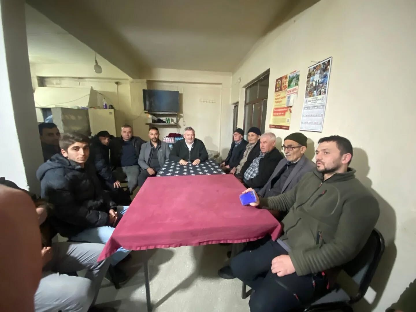 Belediye başkanı teravih sonrası vatandaşlar ile buluştu-.1.1