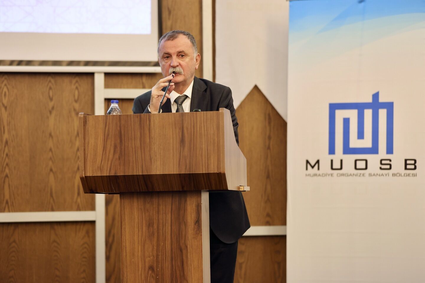 Manisa sanayisini ve siyasetini buluşturan iftar-.1.