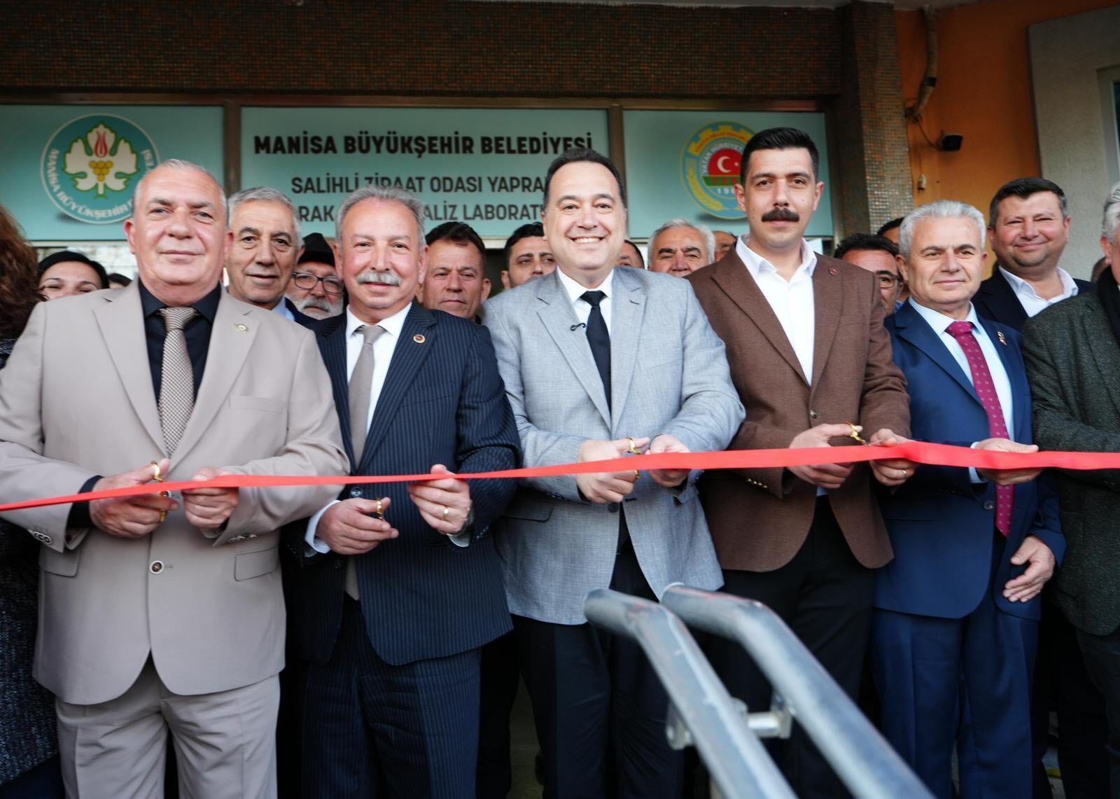 Salihli’de toprak, yaprak ve su analiz laboratuvarı hizmete açıldı-2.1.