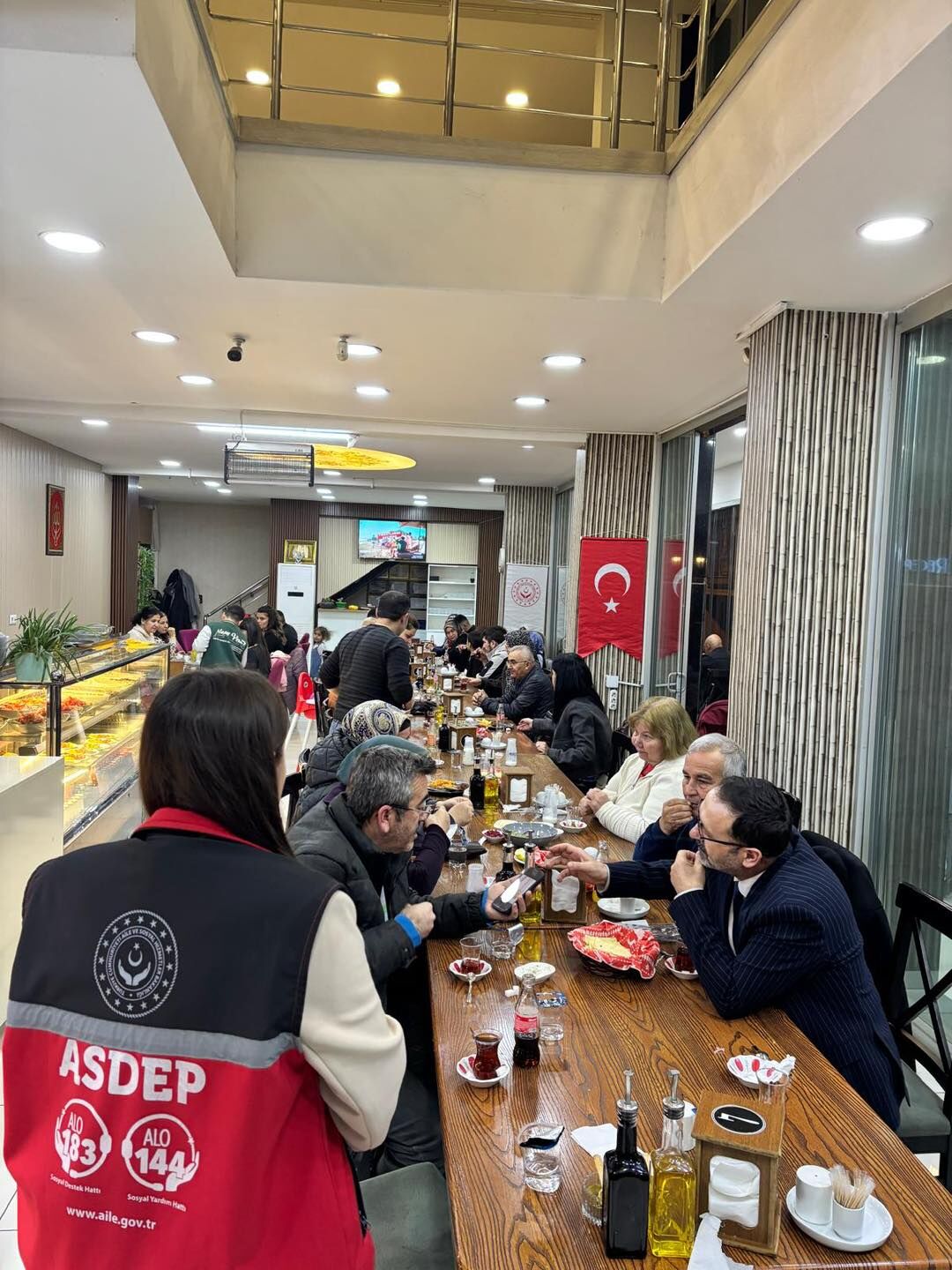 Salihli'de Koruyucu Aileler İftar Sofrasında Buluştu