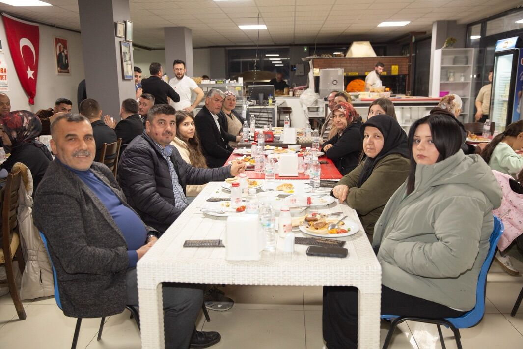 Anahtar Parti Sarıgöl iftar sofrasında buluştu-.4.1