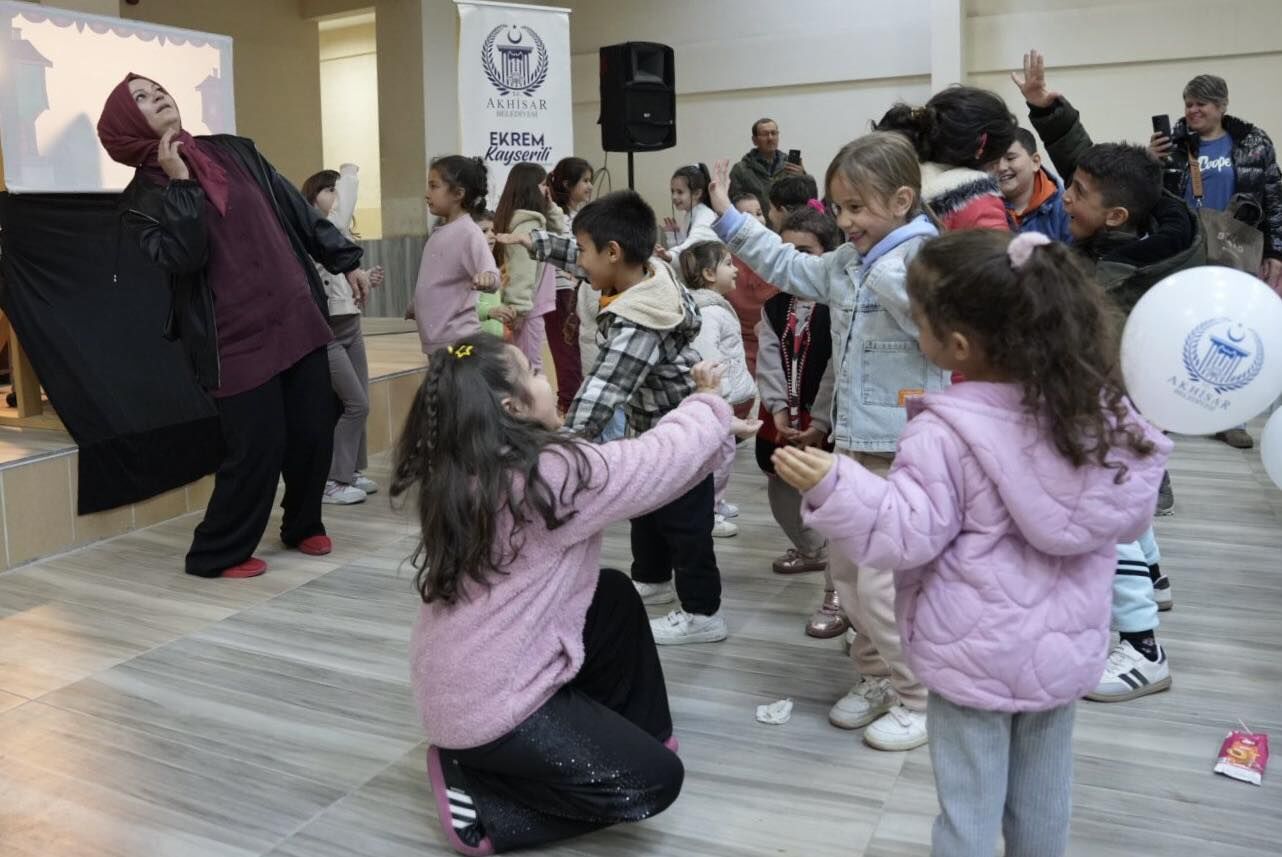 Ballıca Mahallesi’nde Ramazan akşamı geleneksel gösterilerle renklendi-1