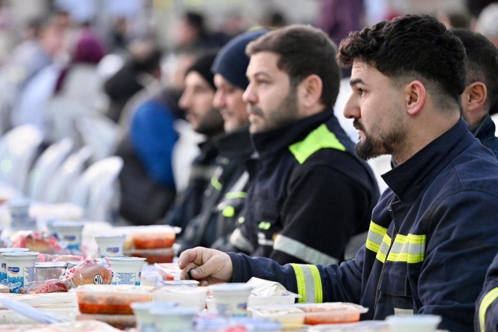 Büyükşehir'den Soma Termik Santrali işçilerine anlamlı iftar!
