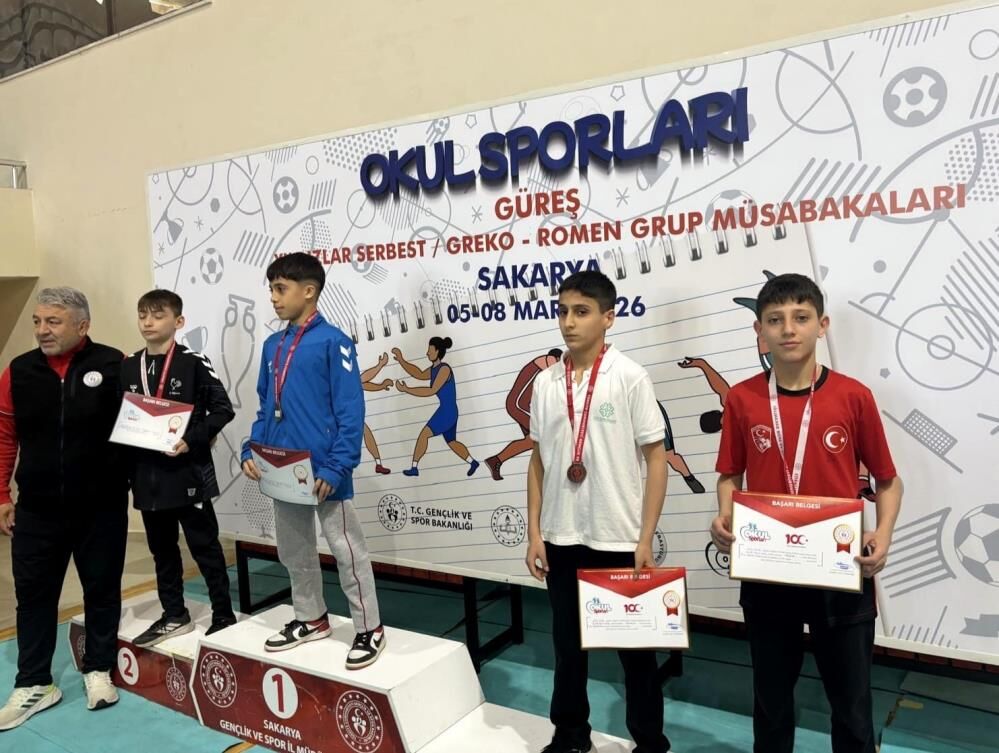 Manisalı sporculardan Sakarya'da büyük başarı!-1