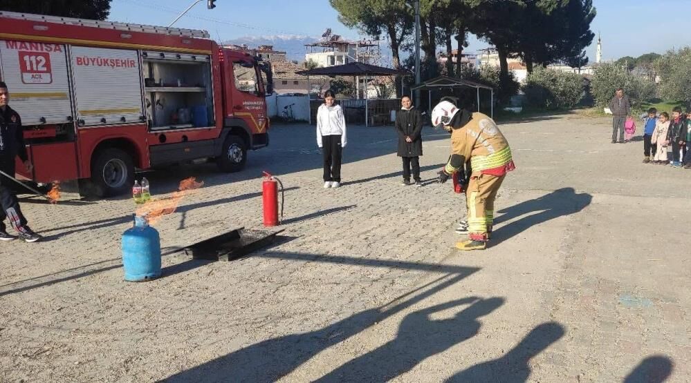 sarıgölde örencilere yangın tatbikatı