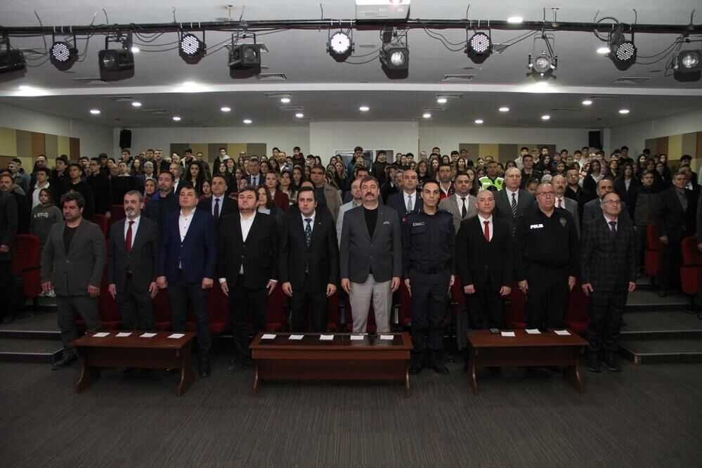 Kula'daki Anma Programı Herkesi Duygulandırdı-1