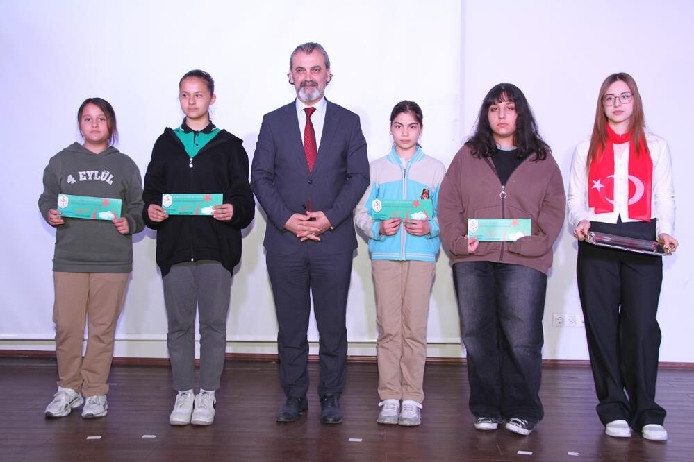 Kula'daki Anma Programı Herkesi Duygulandırdı-3