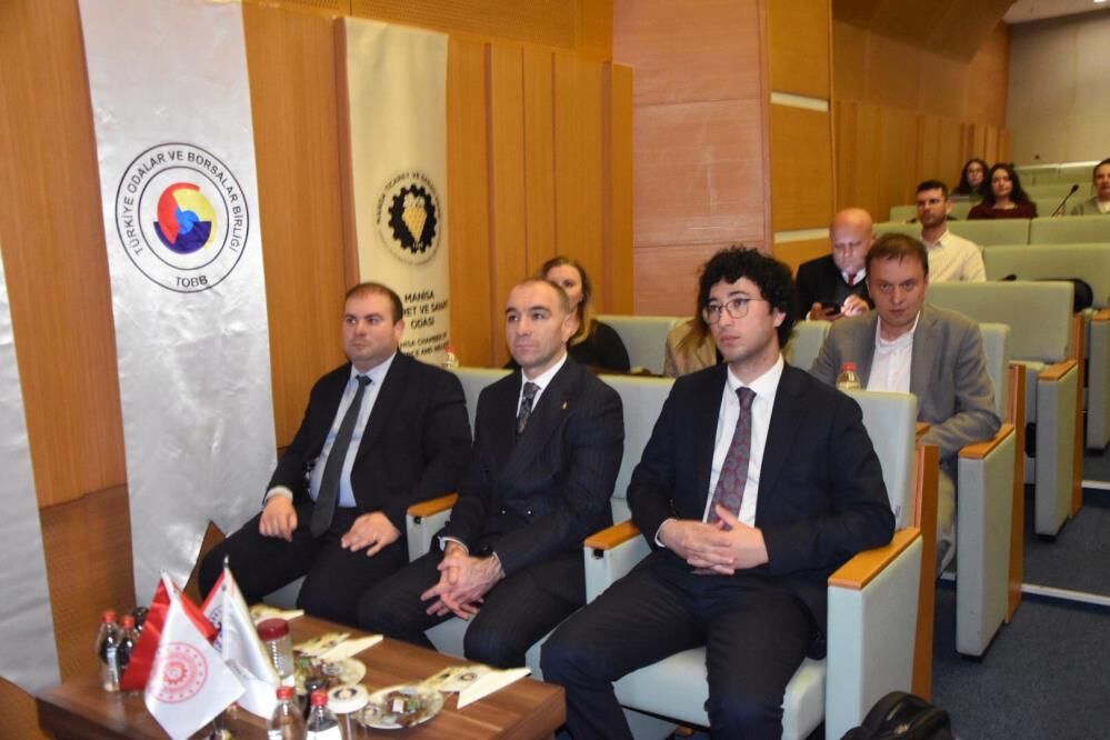 Manisa'da İhracatçılar Bilgilendirildi-1