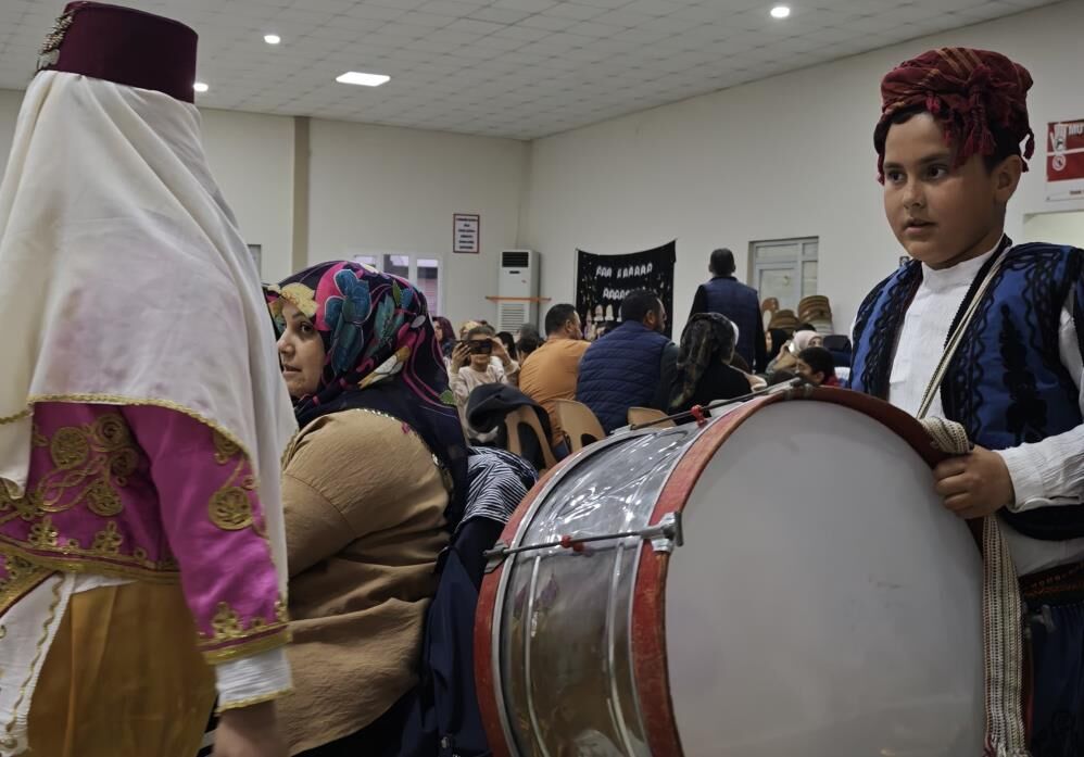 Sarıgöl'de Çocuklar İftar Sofrasını Şenlendirdi