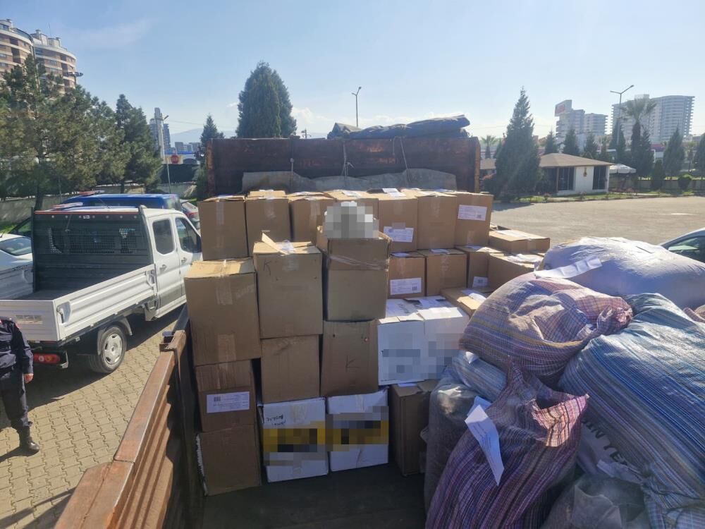 Turgutlu'da Kaçakçılığa Geçit Yok!-1