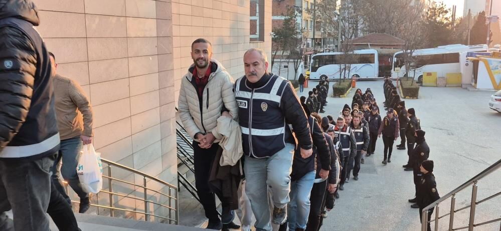 Manisa Dahil 18 İlde Dev Operasyon