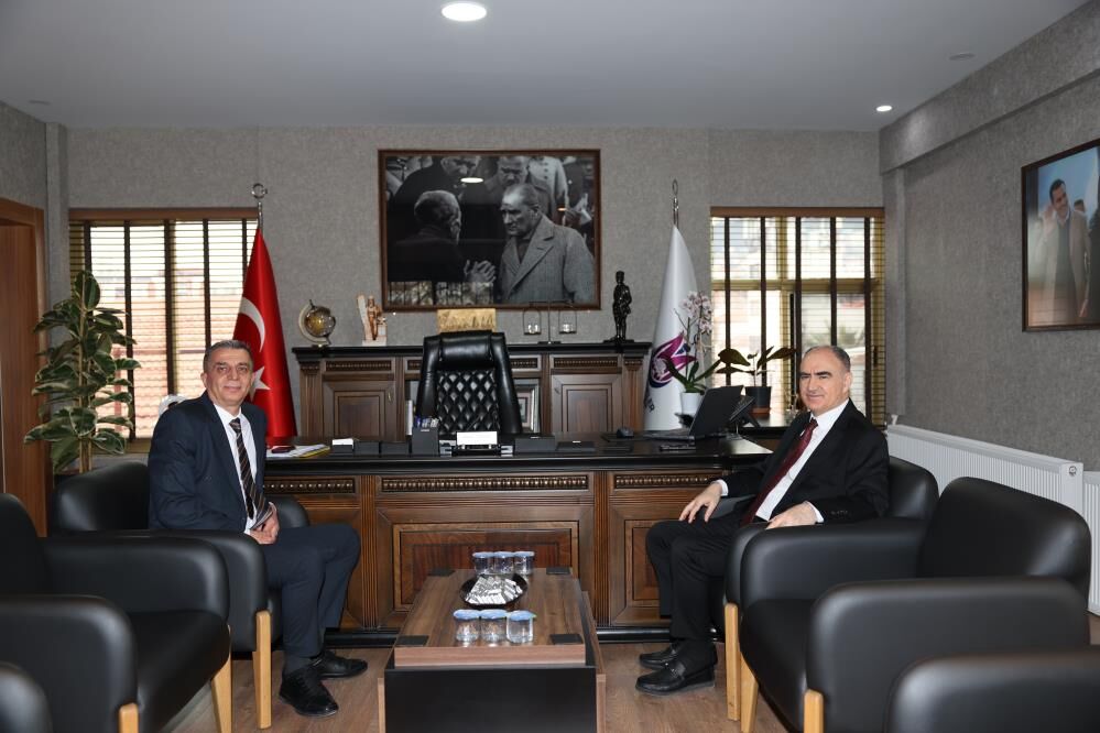 Vali Özkan'dan Şehzadeler Belediyesi'ne Ziyaret-1