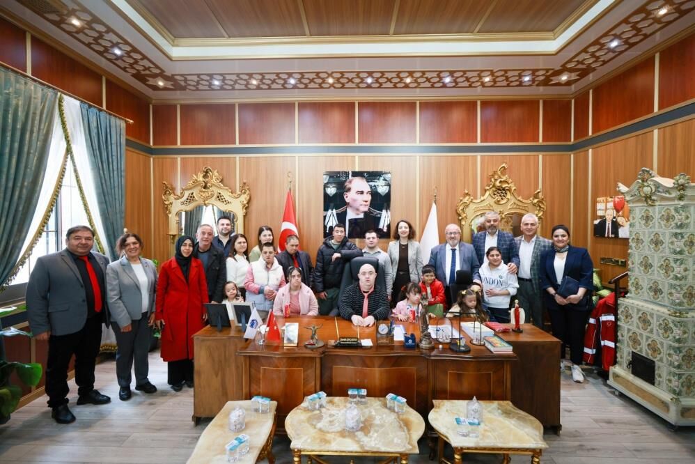 Manisa'da Özel Bireylerden Muhteşem Gösteri-1