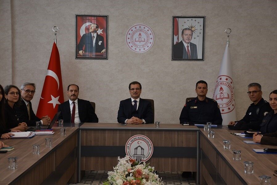 Salihli'de çocuk ve kadınların güvenliği için kurumlar bir araya geldi!