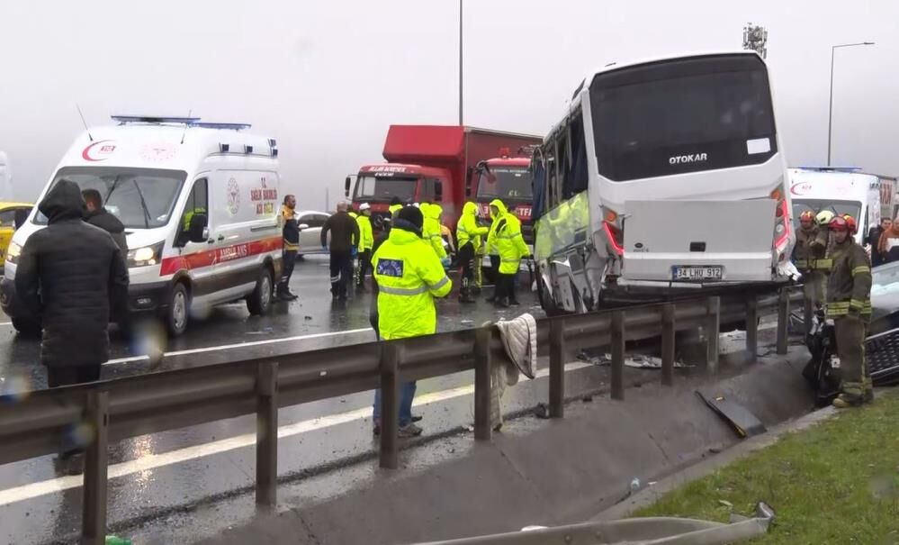 Kuzey Marmara Otoyolu’nda zincirleme kaza: 1 polis şehit oldu!