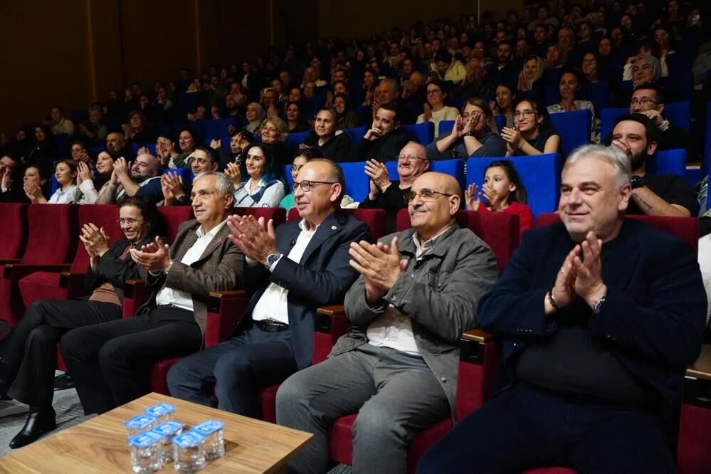 Manisa'nın İlçesinde Renkli Anlar