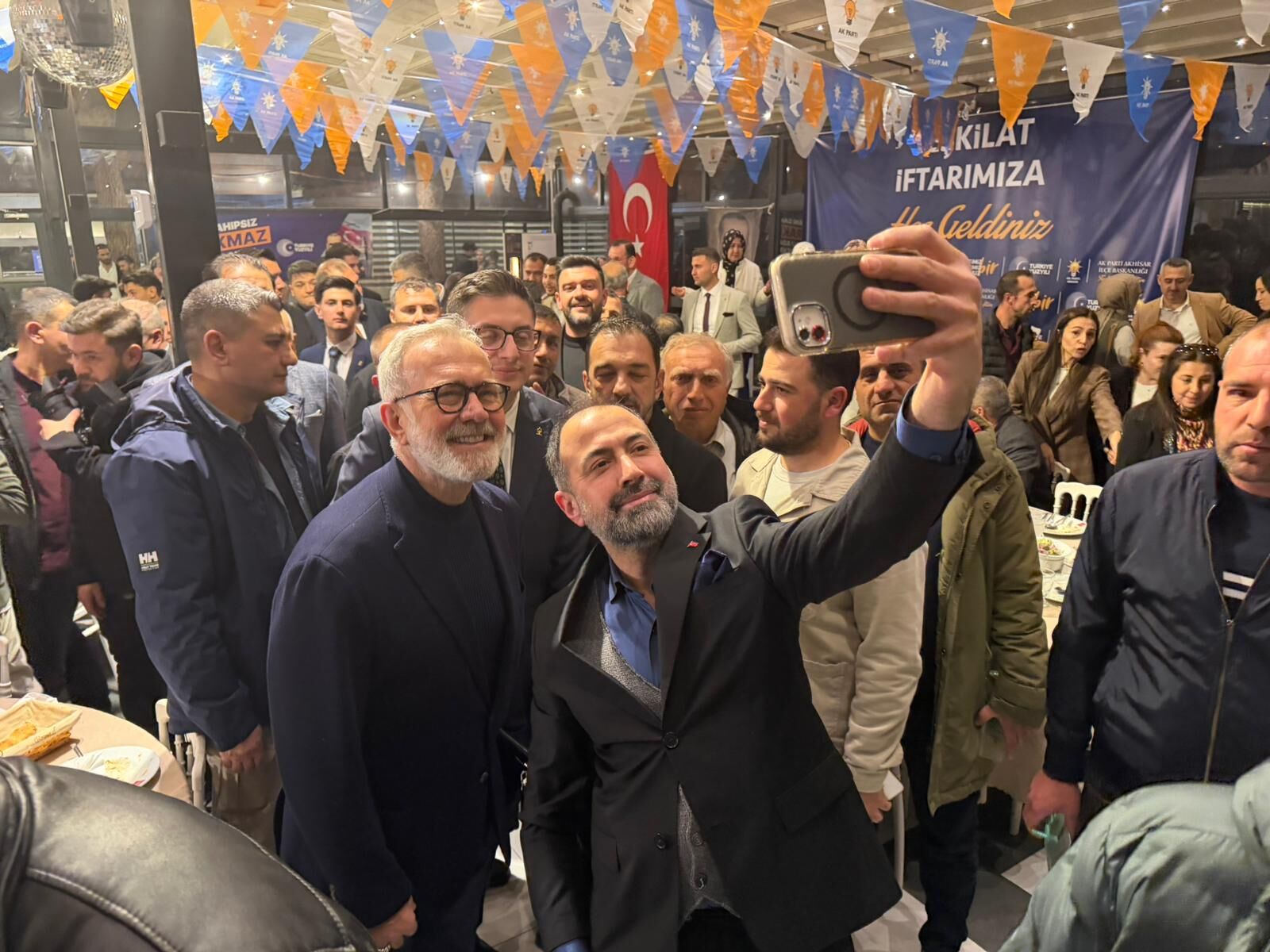 Ak Partili Yenişehirlioğlu'ndan Akhisar Çıkarması! (2)