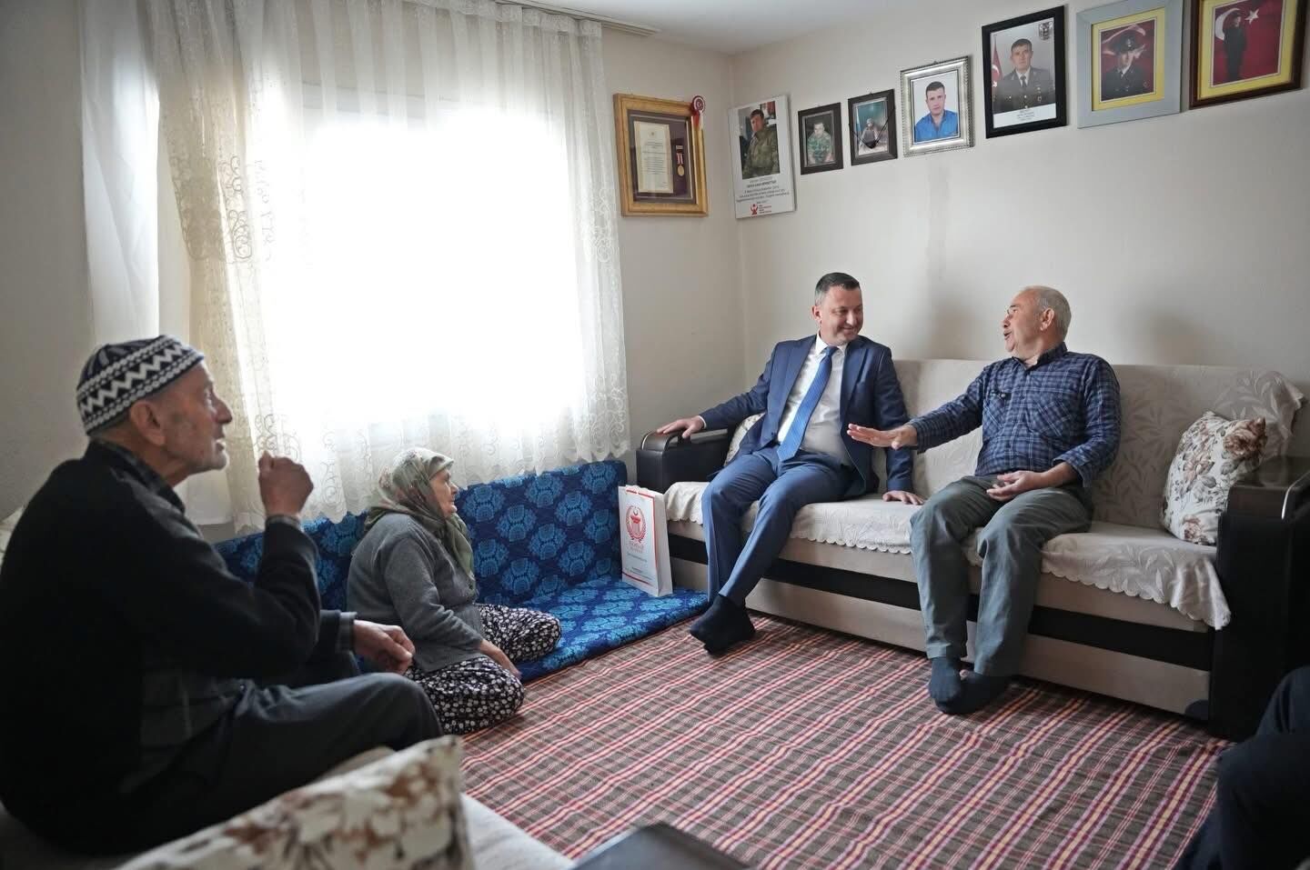 Akhisar Şehit Evi Ziyareti (1)