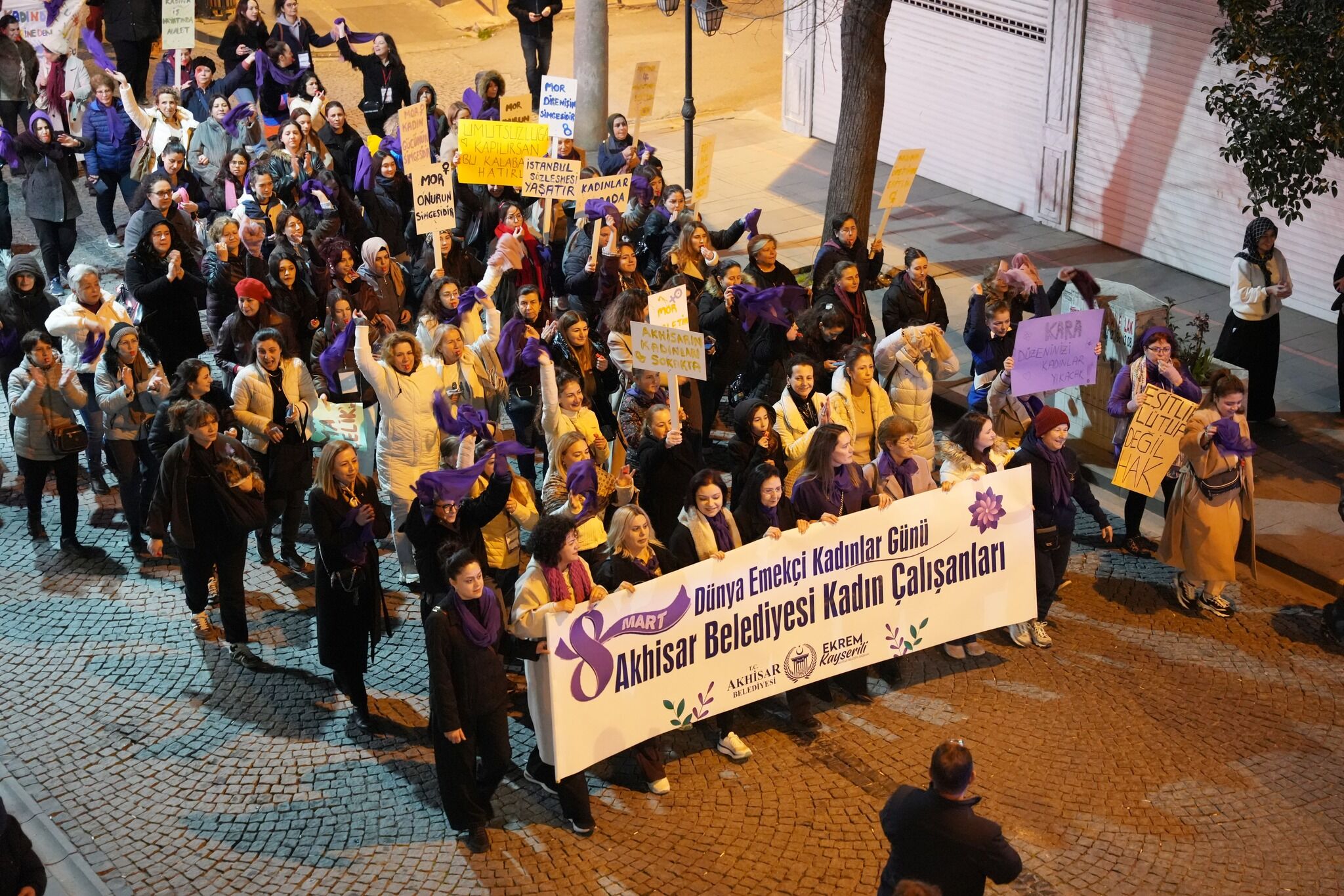 Akhisar'da 8 Mart Yürüyüşü (3)