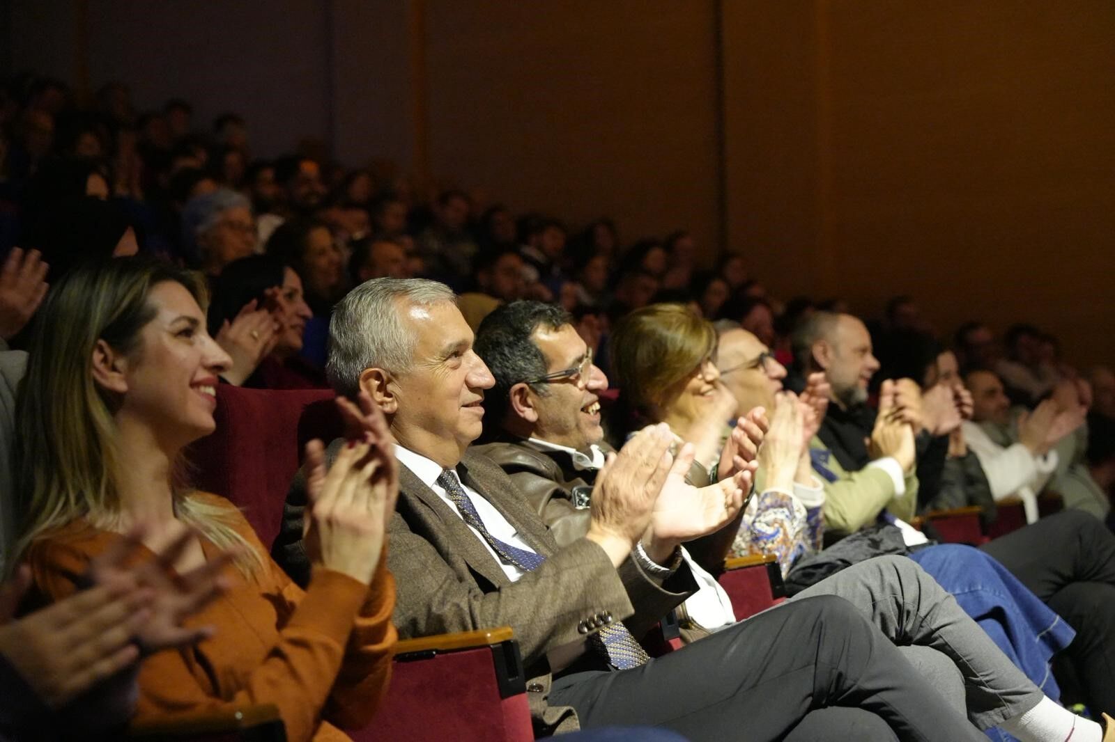 ‘Aşk I Müebbet' (5)