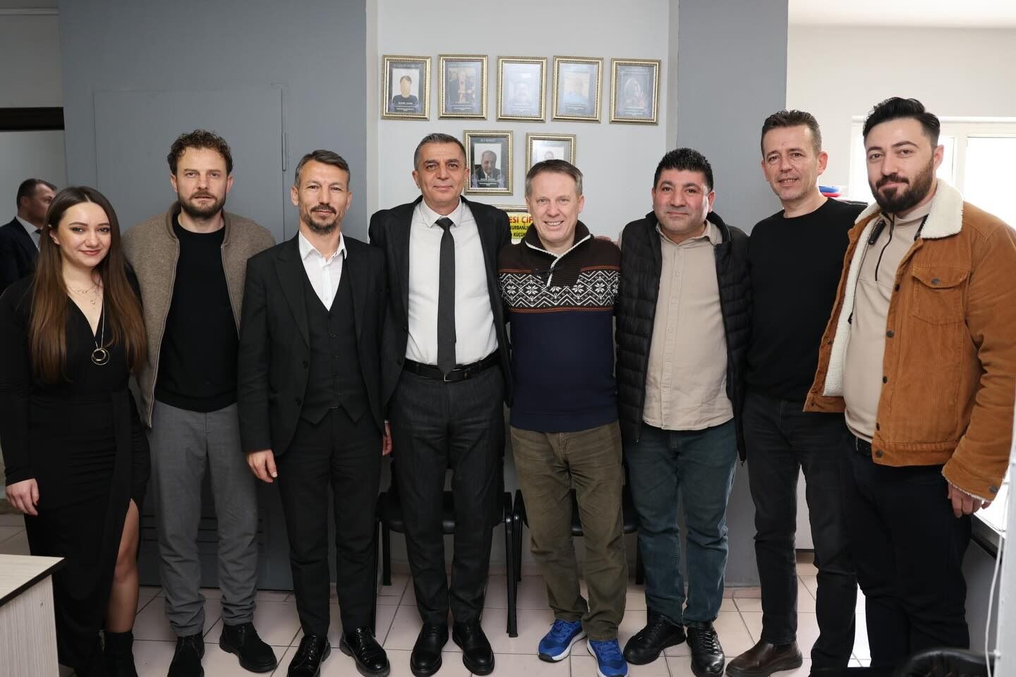 Başkan Hakan Şimşek, Berber Ve Kuaför Esnafının Talepelri̇ni̇ Di̇nledi̇ (2)