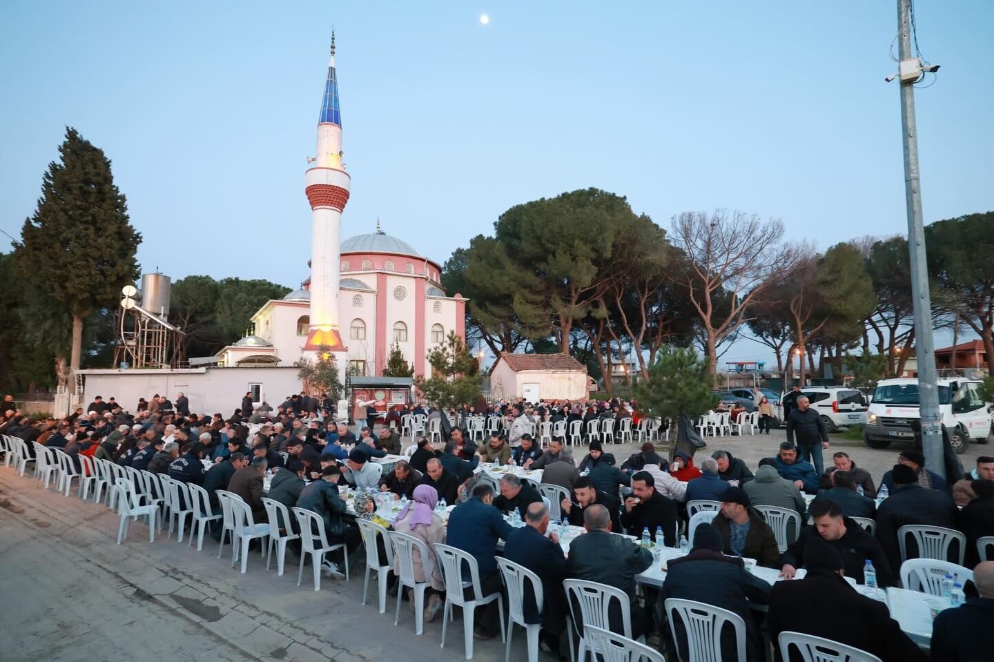 Başkan Şimşek Veziroğlu Mahallesi'nde Vatandaşlarla Buluştu! (1)