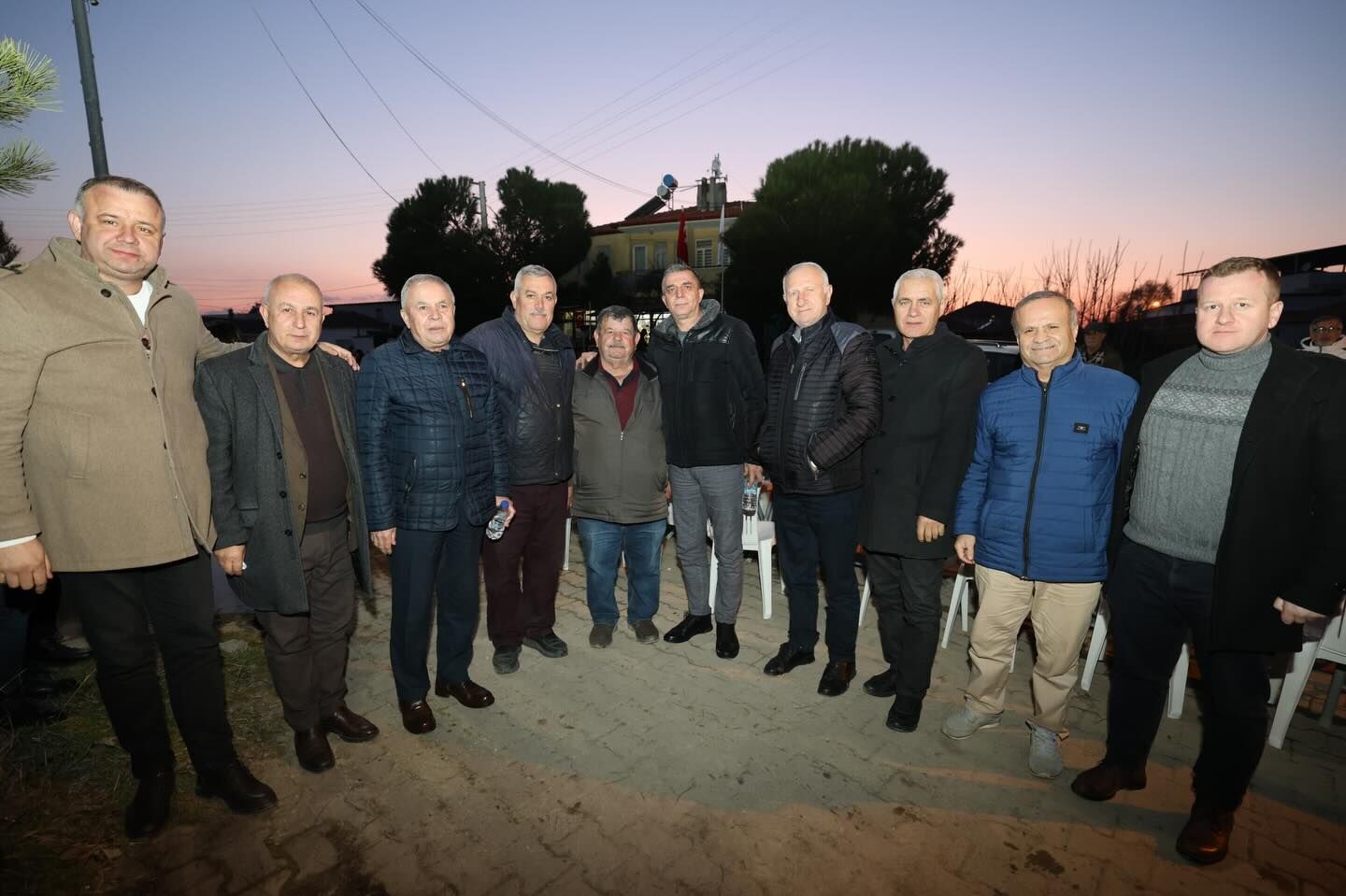 Başkan Şimşek Veziroğlu Mahallesi'nde Vatandaşlarla Buluştu! (3)