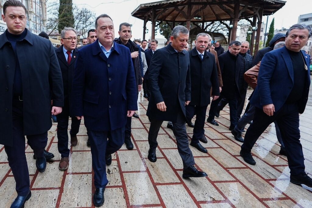 Manisa'da Bayram Namazı Sonrası Kritik Açıklamalar-1