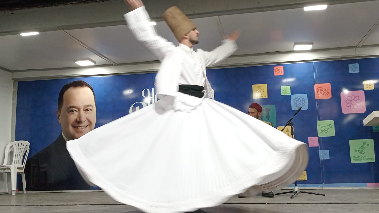 Büyükşehi̇ri̇n İftar Sofrasi Kirkağaç'ta Kuruldu (7)