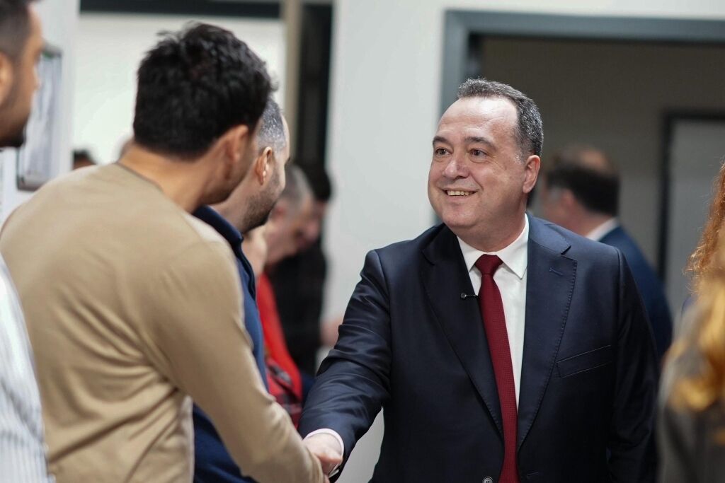 Manisa Büyükşehir Belediyesi'nde Bayramlaşma Töreni-1