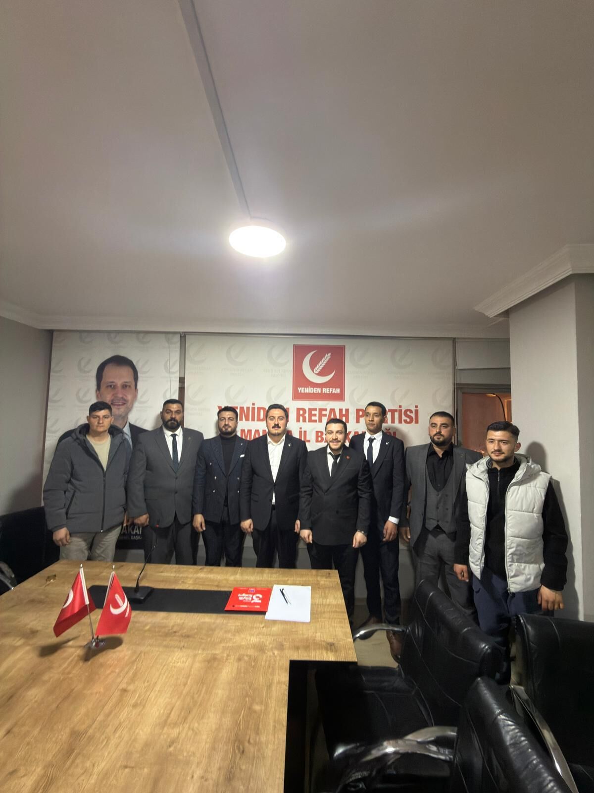 Genel Başkan Manisa'da Onlarca Kişiye Rozet Taktı (2)