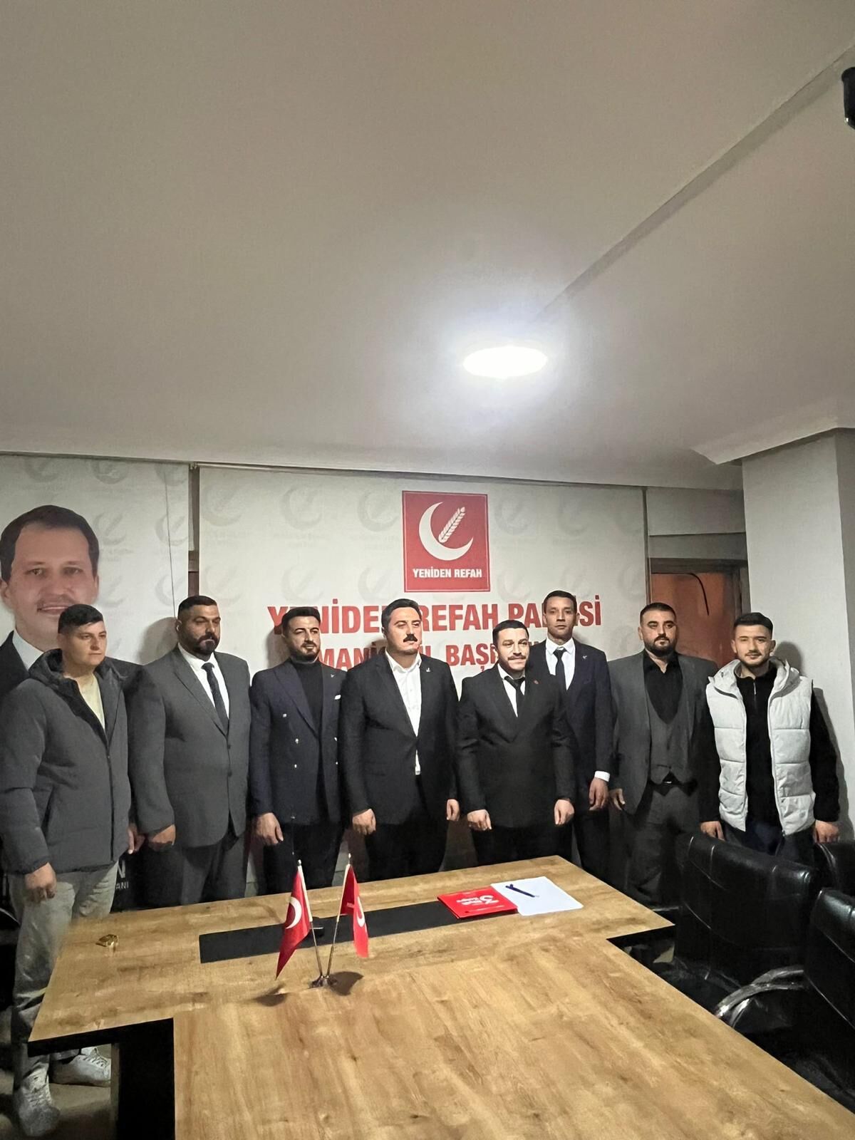 Genel Başkan Manisa'da Onlarca Kişiye Rozet Taktı (4)