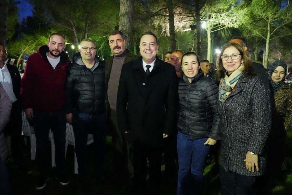 Başkan Dutlulu vatandaşlar ile iftar sofrasında buluştu-.3.2.1