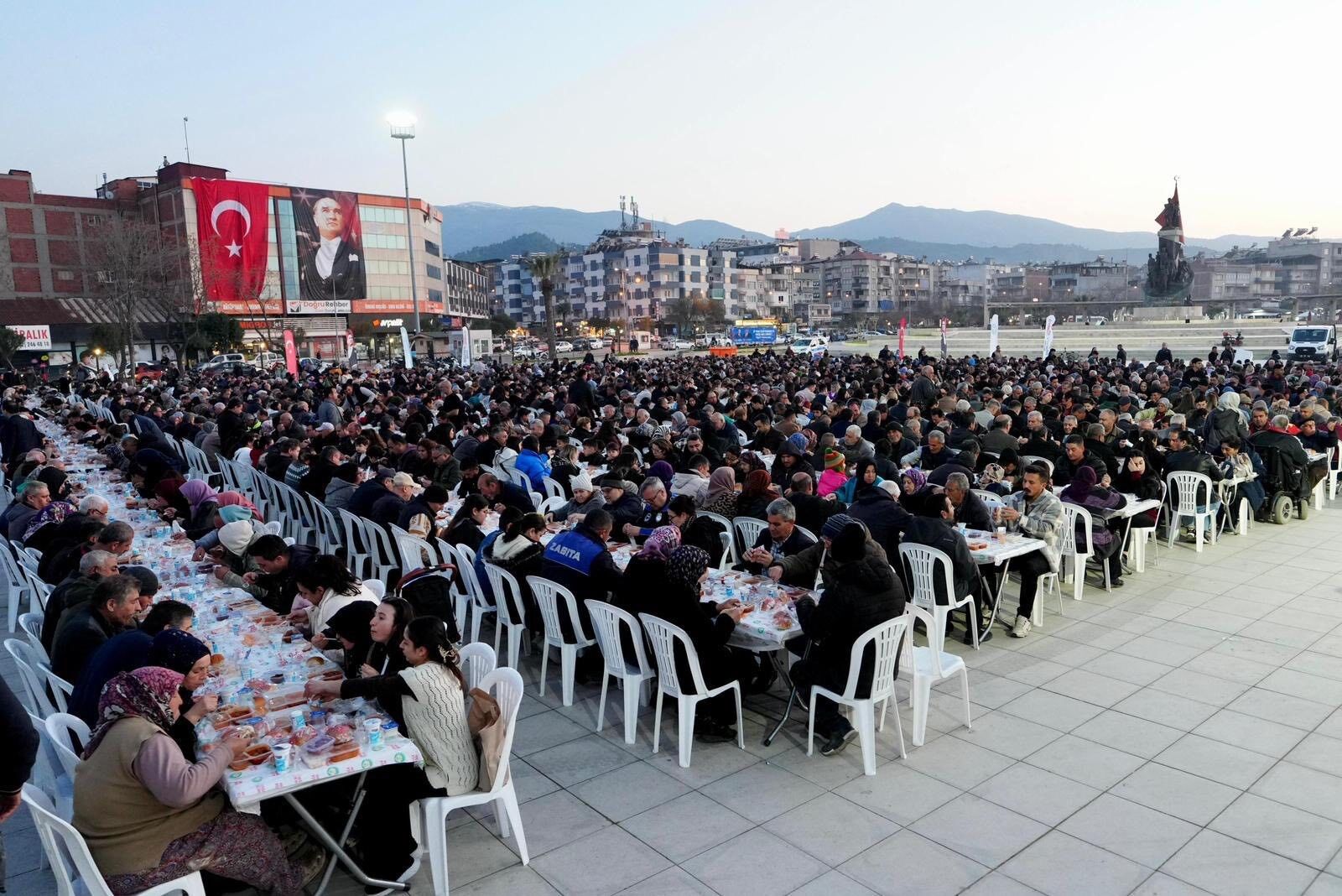 ‘İftar Sofrası’ Salihli’de (5)