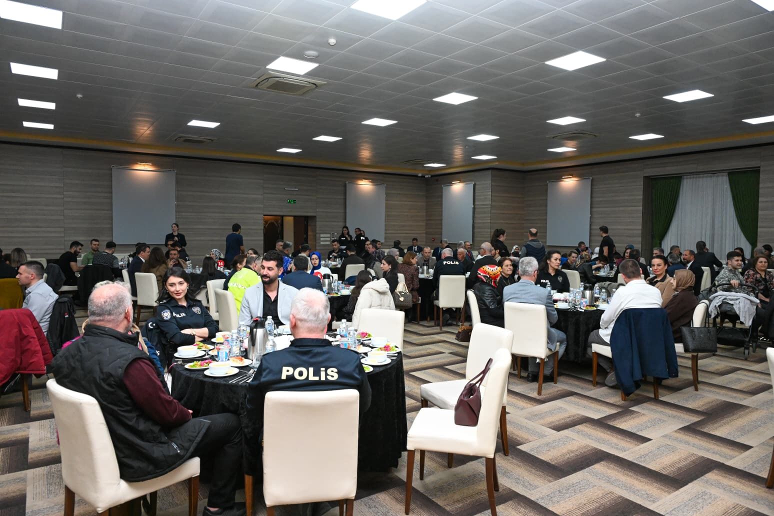 İl Emniyet Müdürü Aktaş, Şehit Yakınları Ve Gazilerle Iftarda Buluştu! (3)