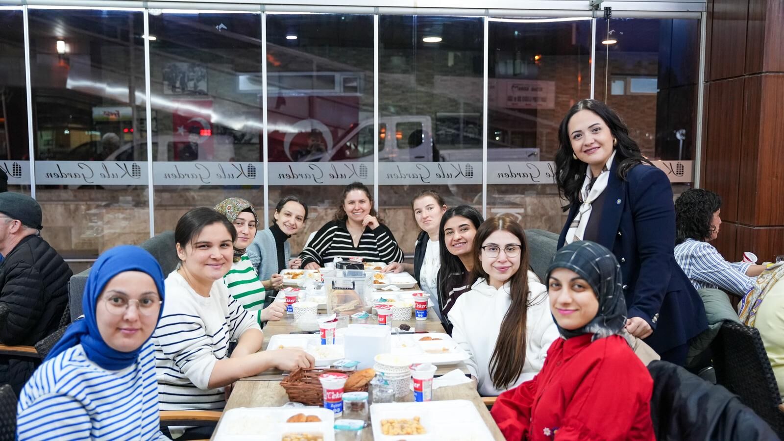 İyi̇ Parti̇ Şehzadeler'den Anlamli Buluşma (4)