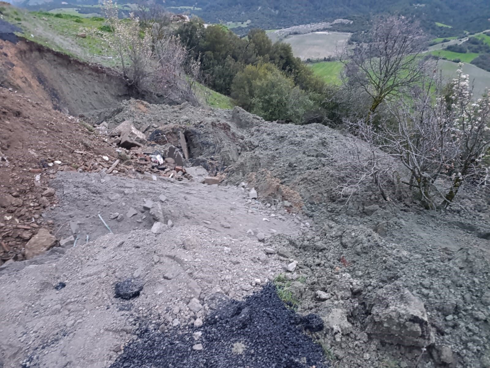 Kula Selendi Karayolu Ulaşıma Kapatıldı (3)