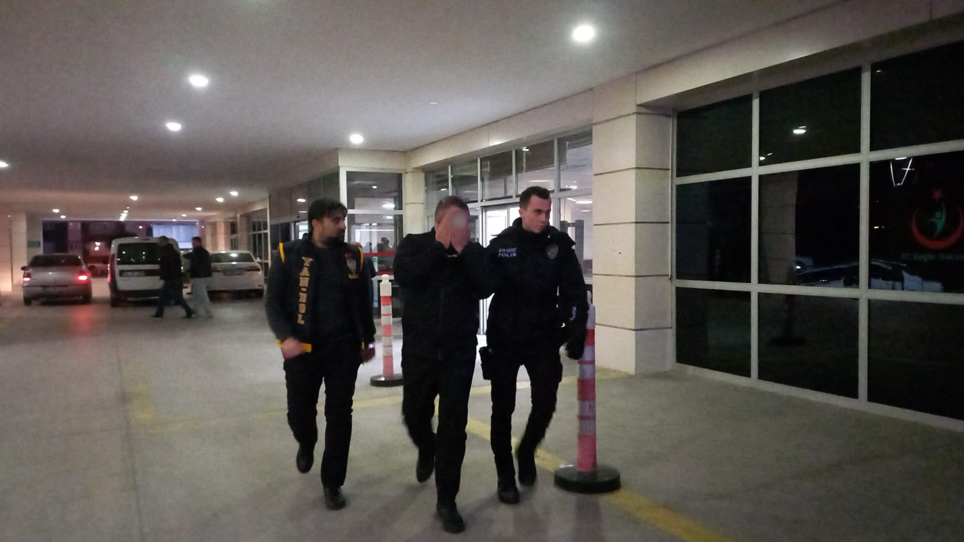 Manisa Merkezli 6 İlde Dev Operasyon Sahte Polis Çetesi Çökertildi! (2)